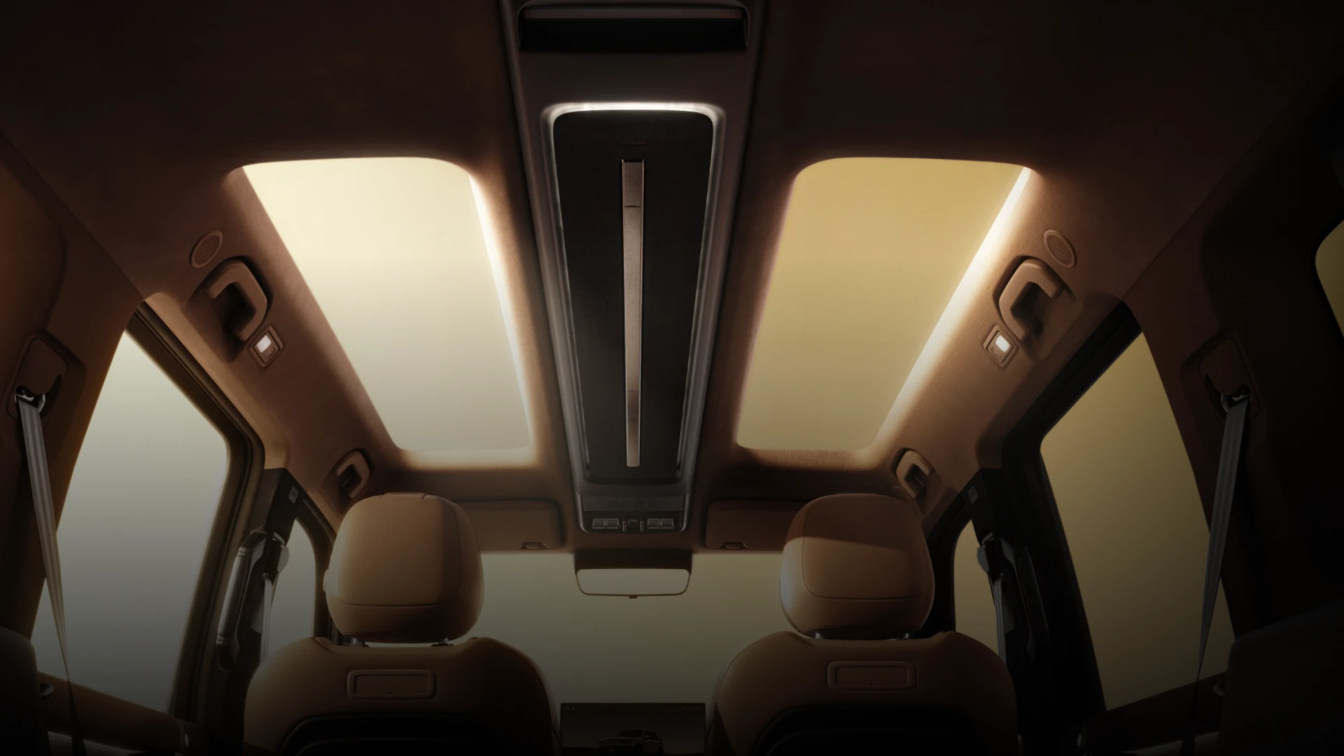 iCAR V27 官网轮播图 - 双天幕天空岛